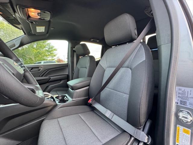 new 2025 Chevrolet Colorado car, priced at $30,070