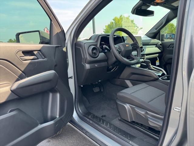 new 2025 Chevrolet Colorado car, priced at $30,070