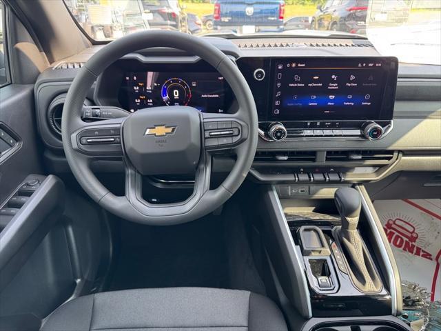 new 2025 Chevrolet Colorado car, priced at $30,070