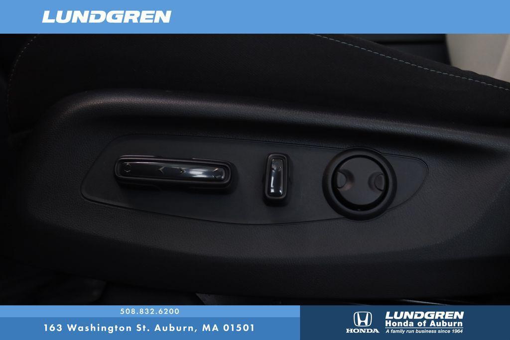 used 2023 Honda CR-V car, priced at $32,877