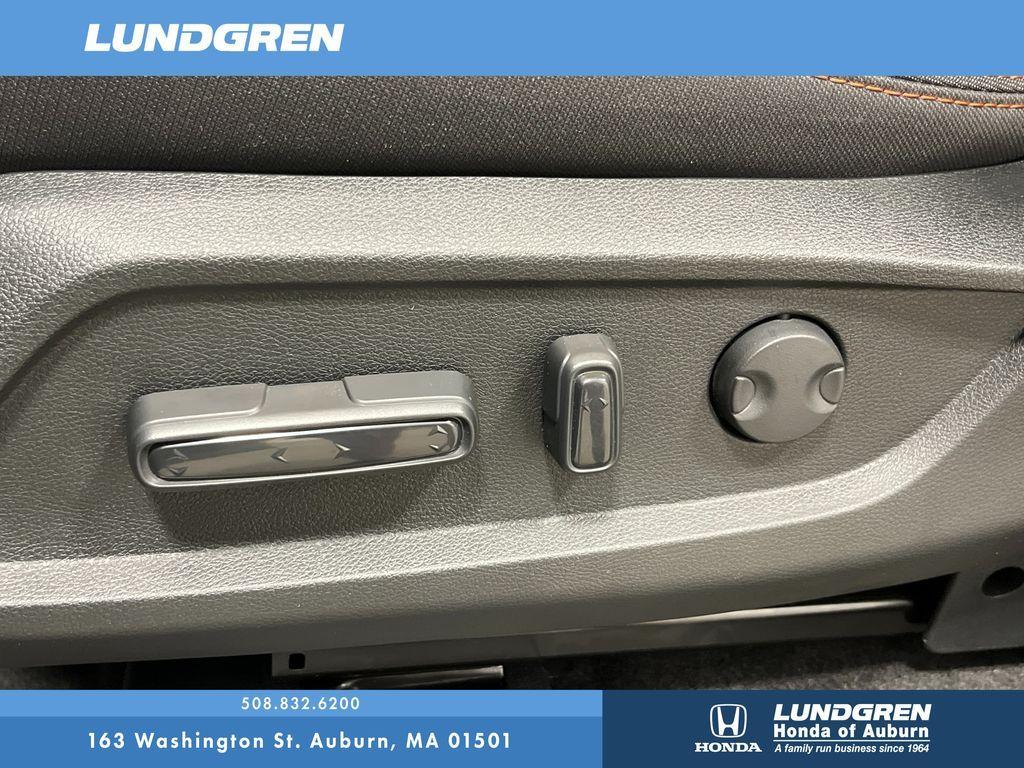 new 2025 Honda Pilot car, priced at $43,795