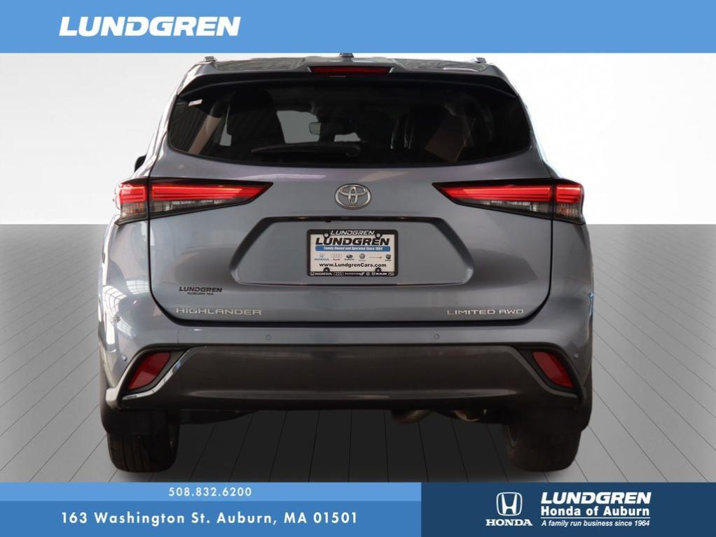 used 2021 Toyota Highlander car, priced at $35,991