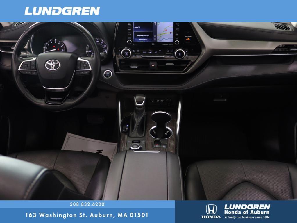 used 2021 Toyota Highlander car, priced at $35,991