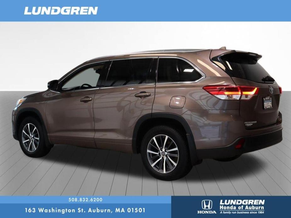 used 2018 Toyota Highlander car, priced at $21,721