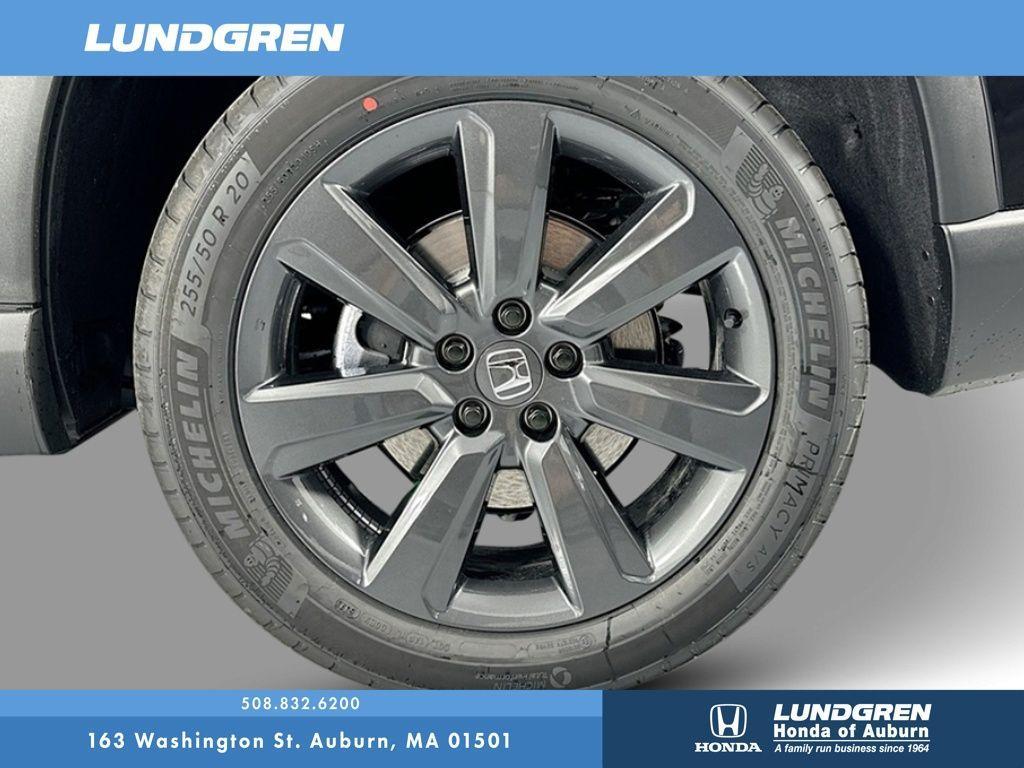 new 2025 Honda Pilot car, priced at $43,795