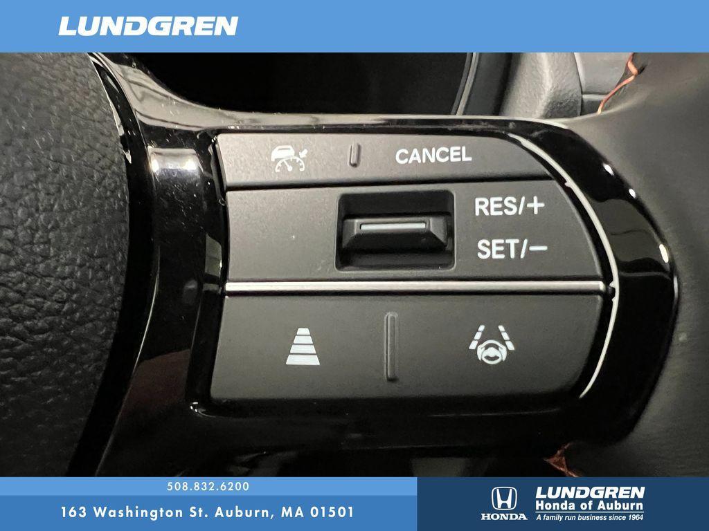 new 2025 Honda Pilot car, priced at $50,850