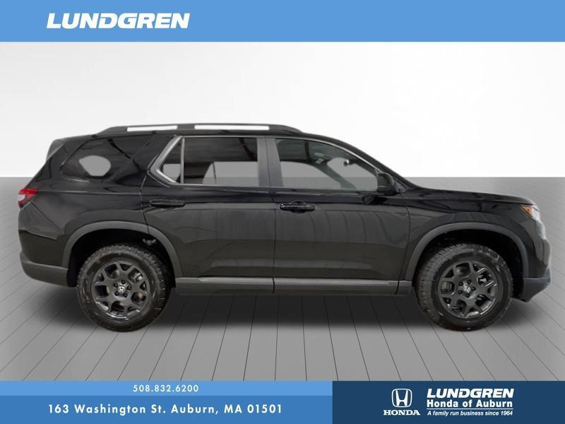 new 2025 Honda Pilot car, priced at $50,850