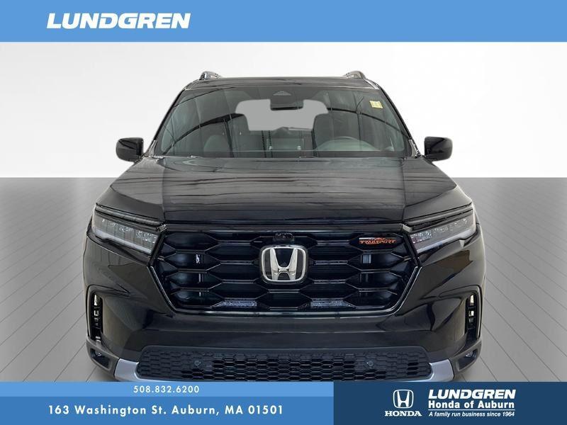 new 2025 Honda Pilot car, priced at $50,850