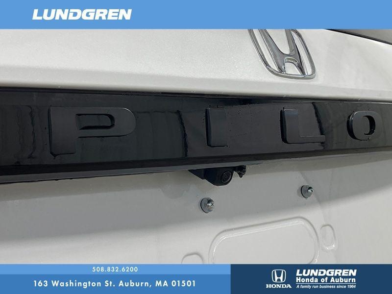 new 2025 Honda Pilot car, priced at $47,050
