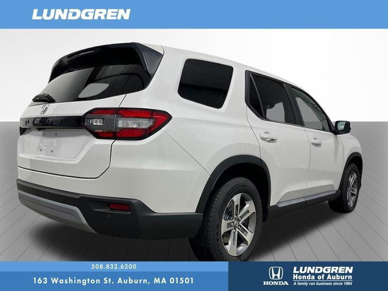 new 2025 Honda Pilot car, priced at $47,050