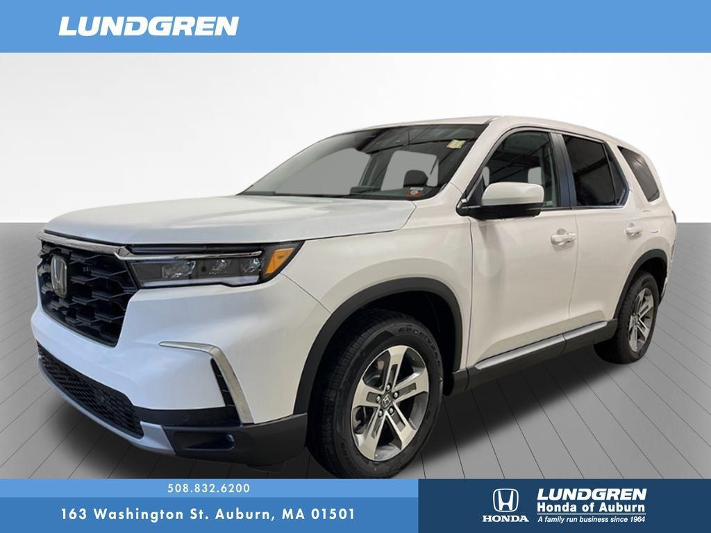 new 2025 Honda Pilot car, priced at $47,050