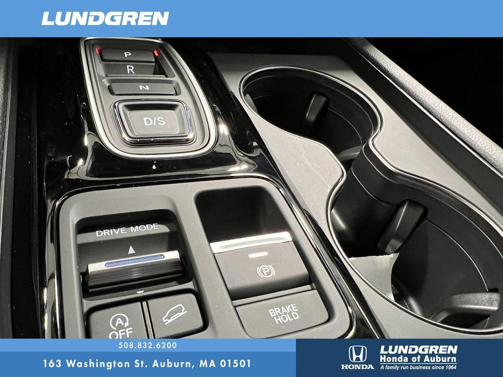new 2025 Honda Pilot car, priced at $47,050