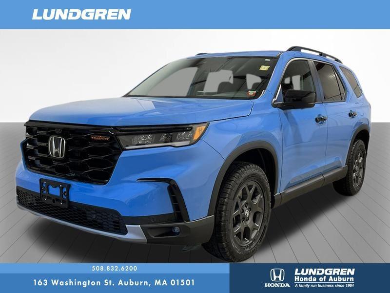 new 2025 Honda Pilot car, priced at $51,305