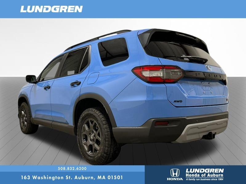 new 2025 Honda Pilot car, priced at $51,305