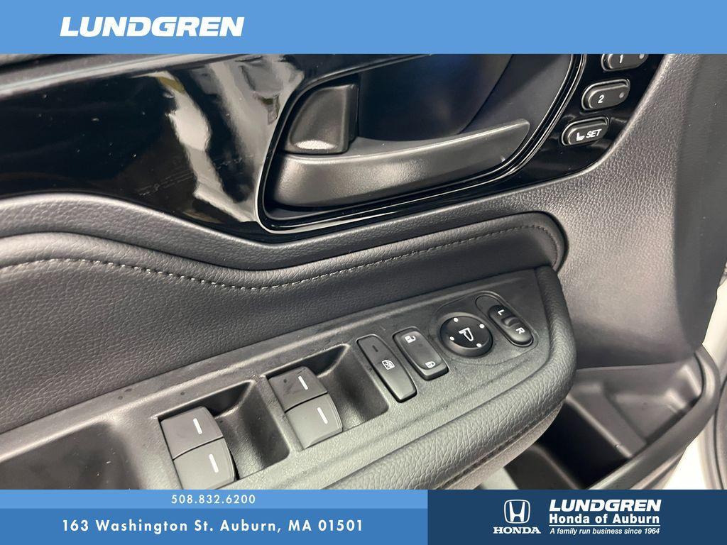 new 2025 Honda Odyssey car, priced at $48,360