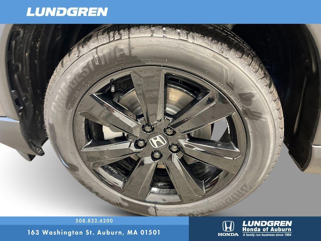 new 2025 Honda Pilot car, priced at $56,030