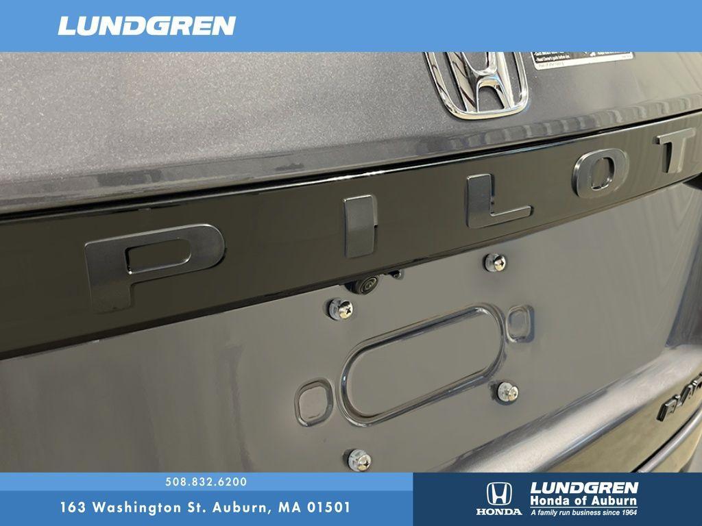 new 2025 Honda Pilot car, priced at $56,030