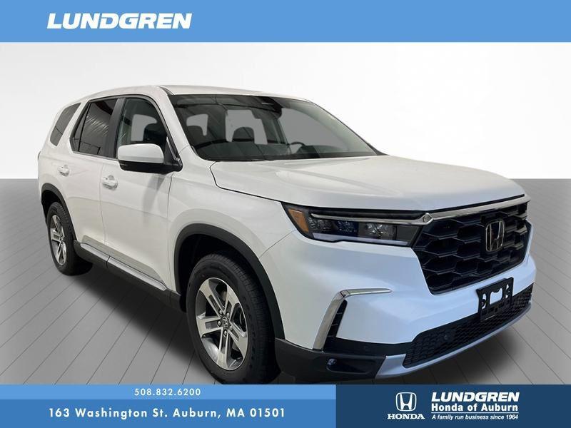 new 2025 Honda Pilot car, priced at $46,995