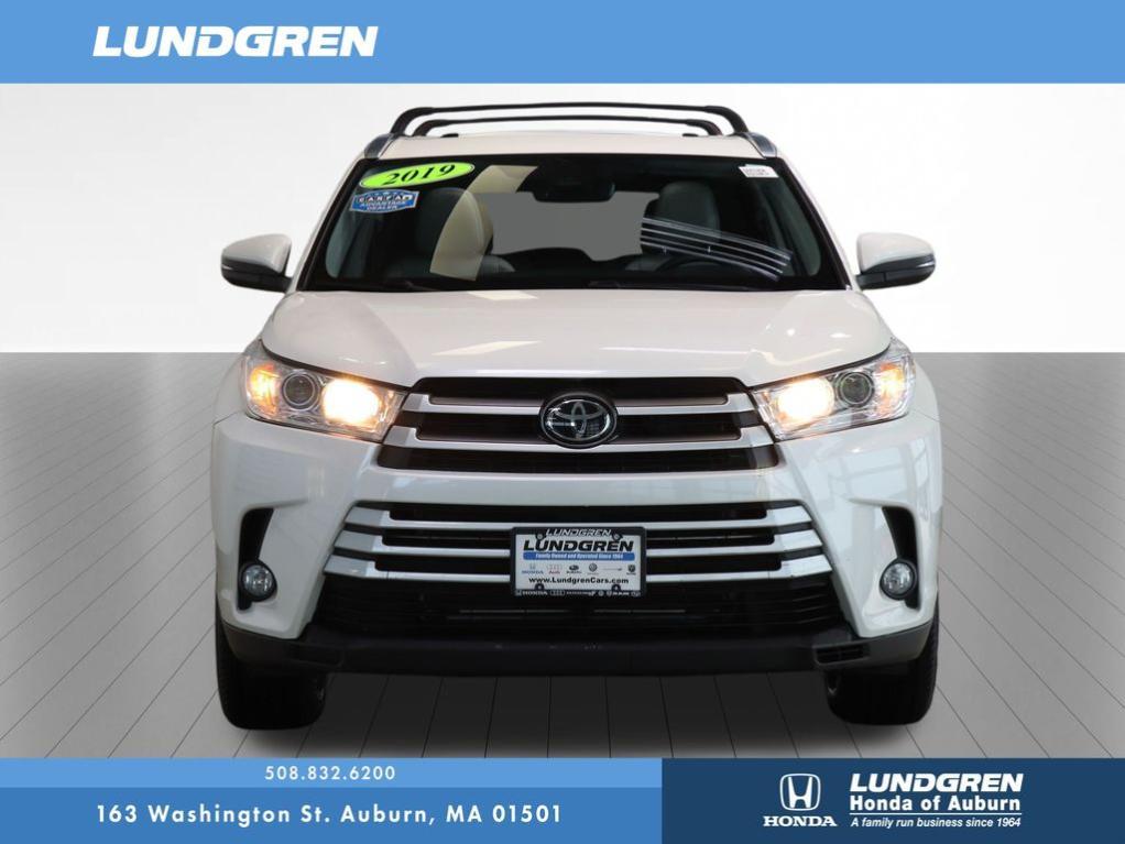 used 2019 Toyota Highlander car, priced at $27,747