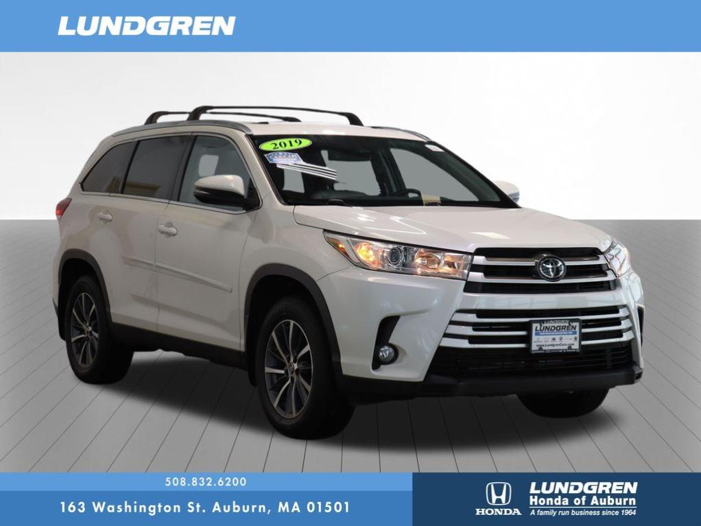 used 2019 Toyota Highlander car, priced at $27,747