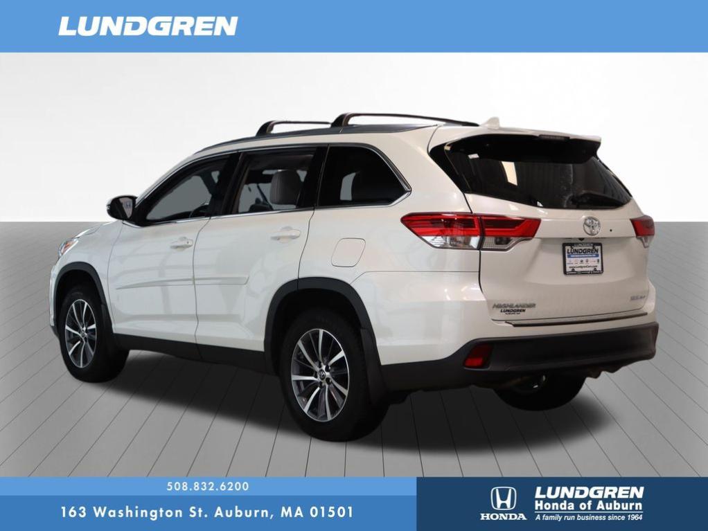 used 2019 Toyota Highlander car, priced at $27,747