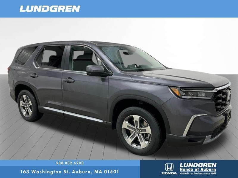 new 2025 Honda Pilot car, priced at $47,050