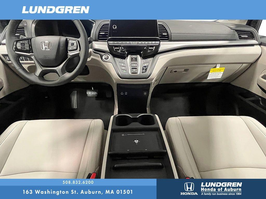 new 2025 Honda Odyssey car, priced at $43,670