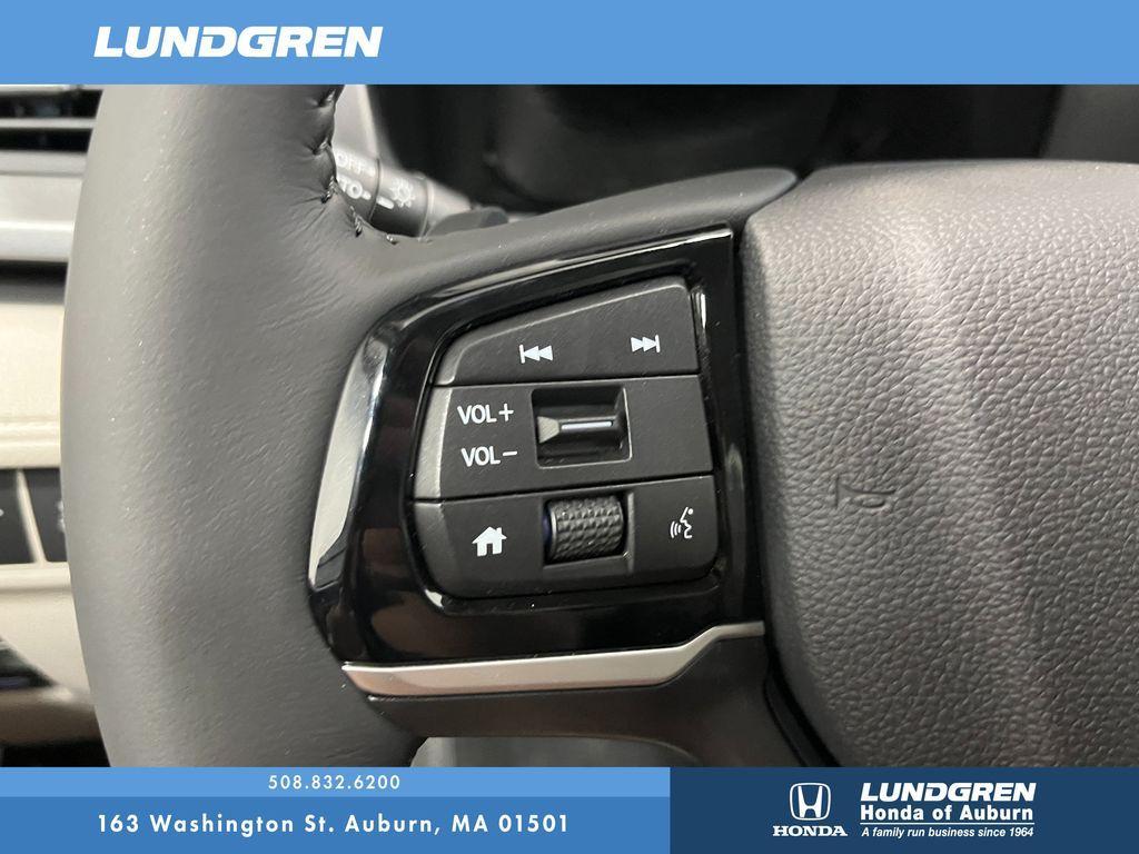 new 2025 Honda Odyssey car, priced at $43,670