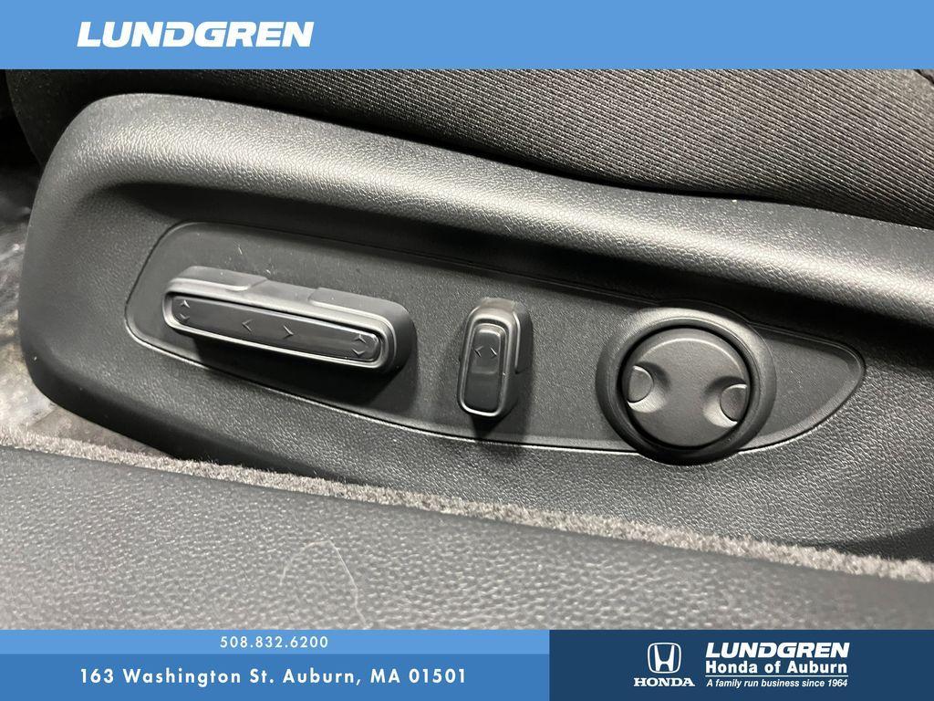 new 2025 Honda Accord car, priced at $31,755