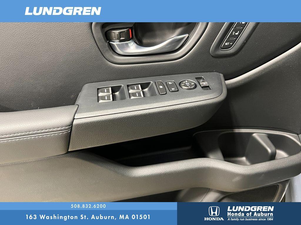 new 2025 Honda Pilot car, priced at $51,450