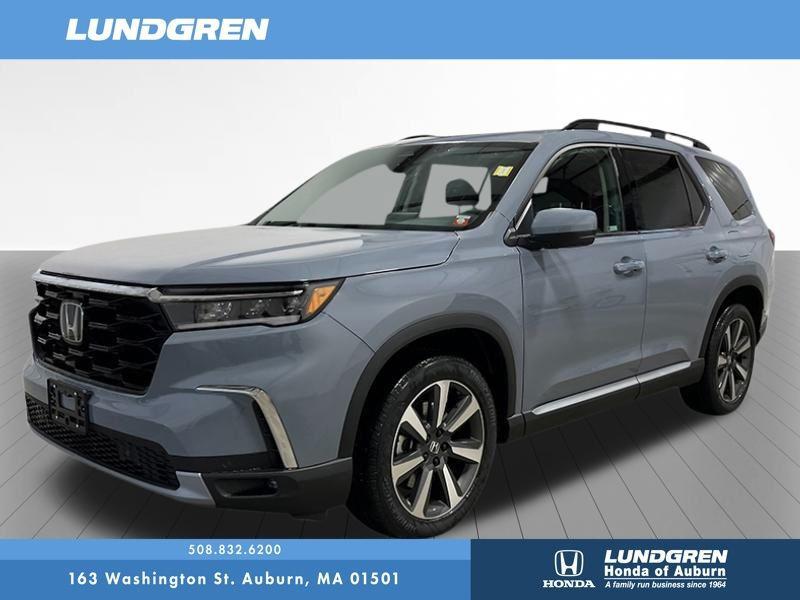 new 2025 Honda Pilot car, priced at $51,450