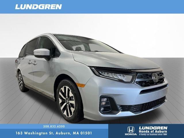 new 2026 Honda Odyssey car, priced at $44,290