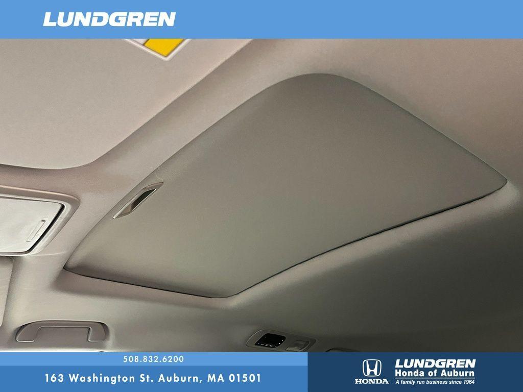 new 2026 Honda Odyssey car, priced at $44,290