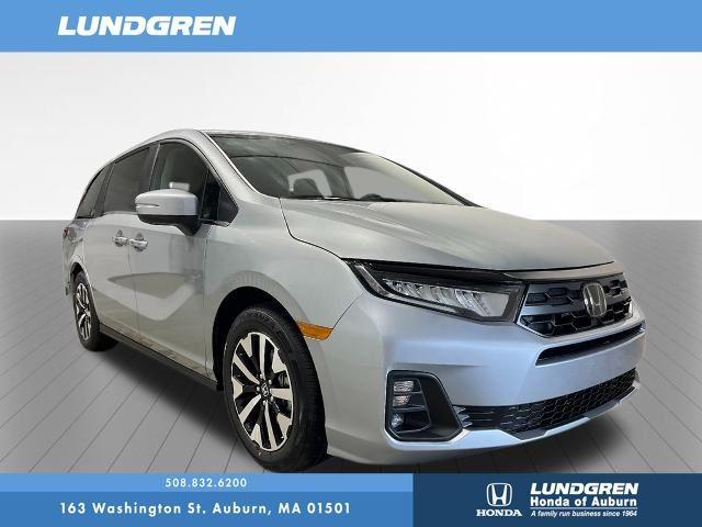 new 2026 Honda Odyssey car, priced at $44,290