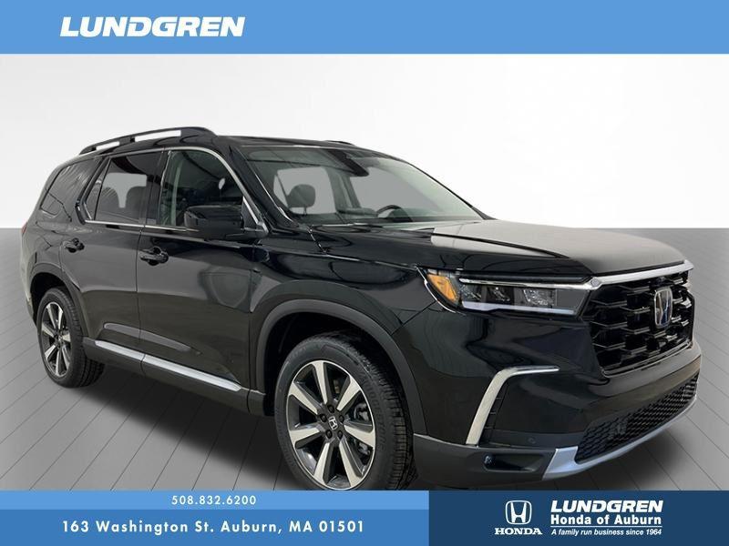 new 2025 Honda Pilot car, priced at $54,530