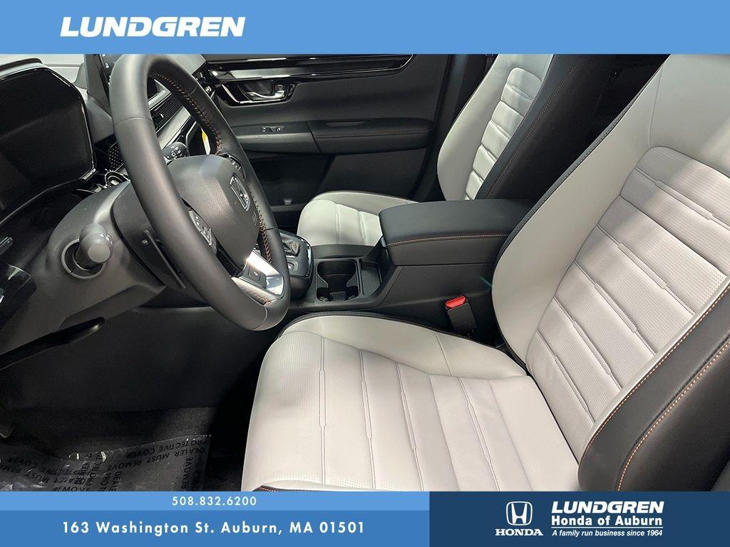 new 2026 Honda CR-V Hybrid car, priced at $43,700