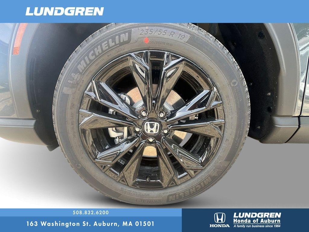 new 2026 Honda CR-V Hybrid car, priced at $43,700