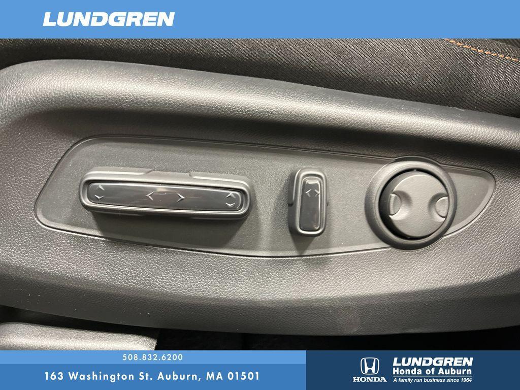 new 2026 Honda CR-V Hybrid car, priced at $38,580