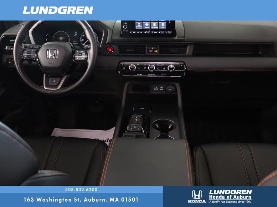 used 2025 Honda Pilot car, priced at $48,621