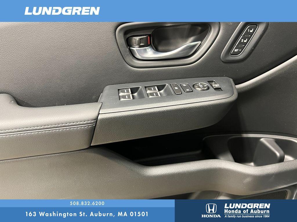 new 2025 Honda Pilot car, priced at $51,505