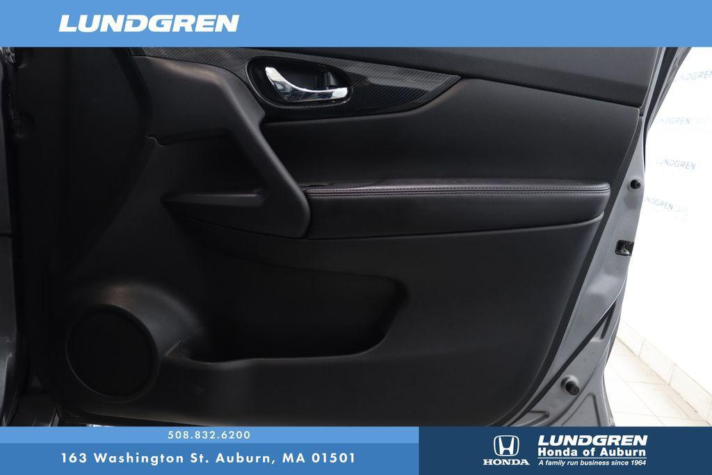 used 2017 Nissan Rogue car, priced at $10,997