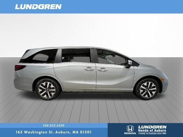 new 2026 Honda Odyssey car, priced at $44,290