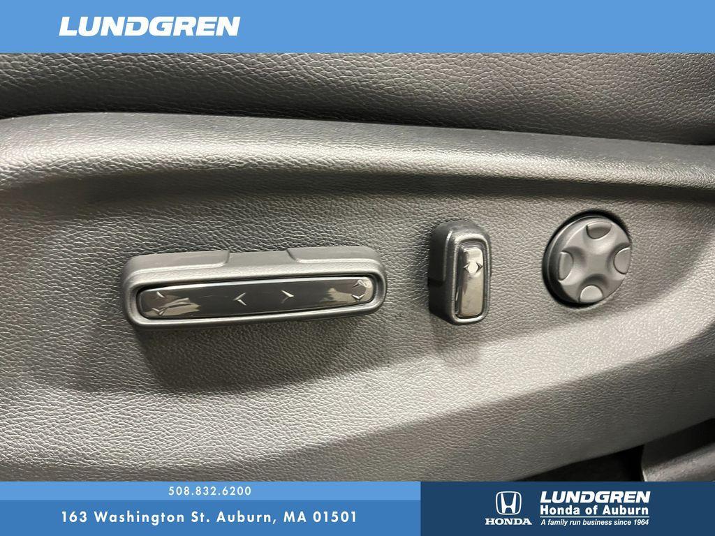 new 2026 Honda Odyssey car, priced at $44,290