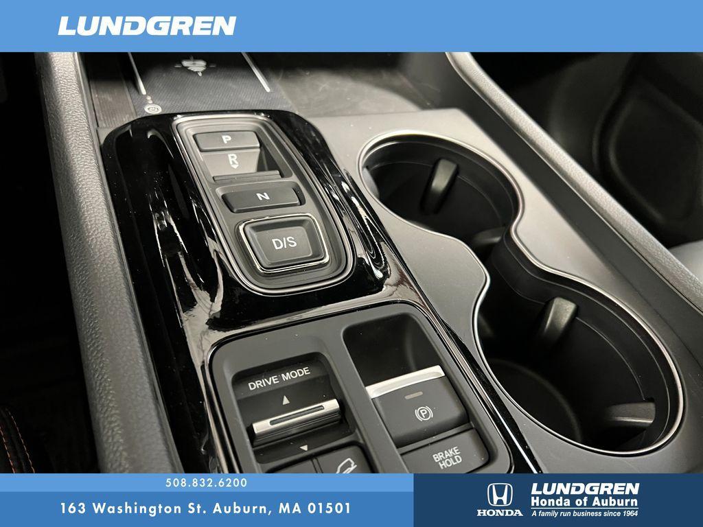 new 2025 Honda Pilot car, priced at $50,850