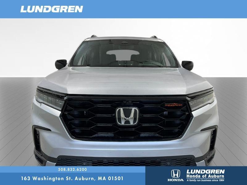 new 2025 Honda Pilot car, priced at $50,850