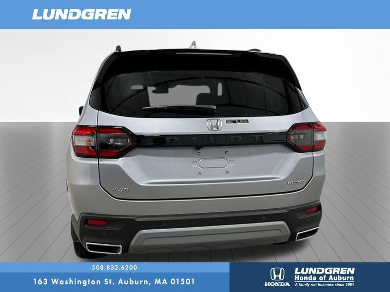 new 2025 Honda Pilot car, priced at $50,995