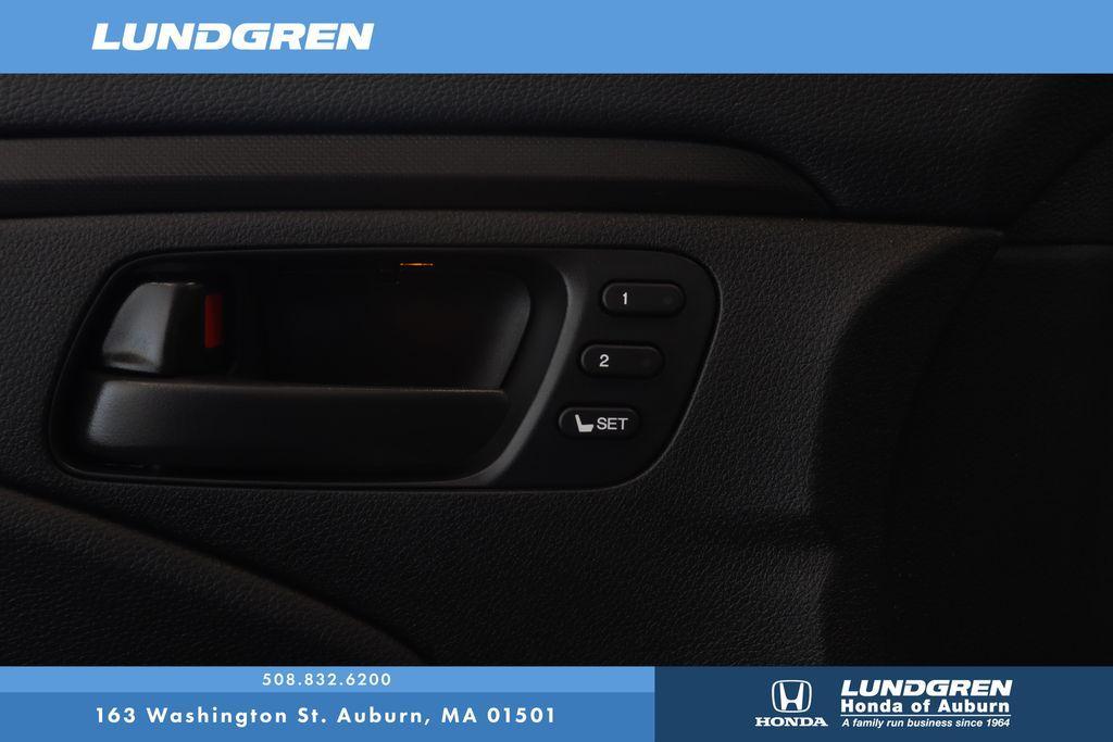 used 2025 Honda Passport car, priced at $43,821