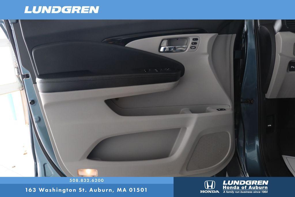 used 2018 Honda Pilot car, priced at $25,441