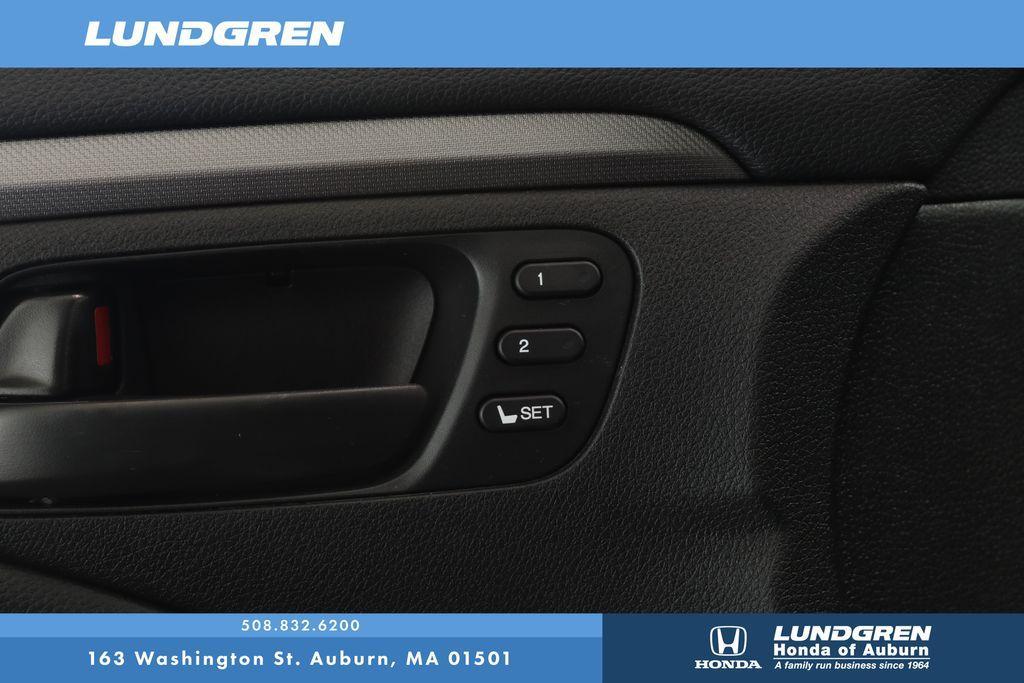 used 2022 Honda Pilot car, priced at $33,497