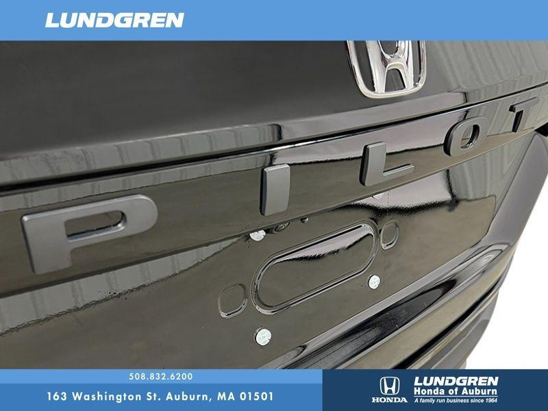 new 2025 Honda Pilot car, priced at $47,095